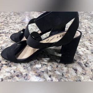 Unisa Elegant Black Heels